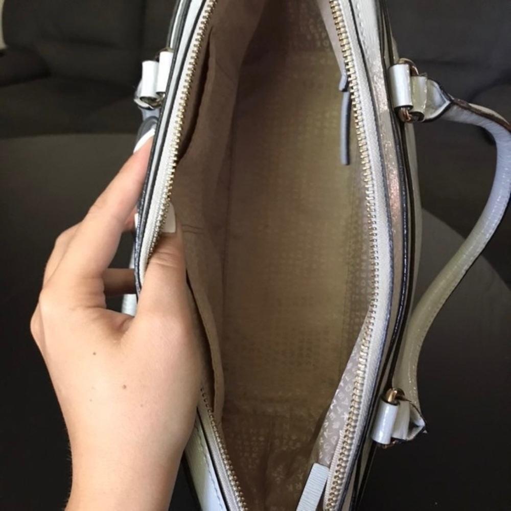 Kate Spade Purse - Picture 5 of 10